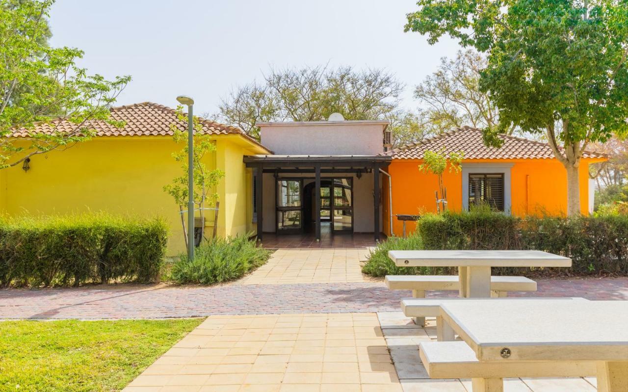 فيلا Gvulot - Kibbutz Experience Gevulot المظهر الخارجي الصورة
